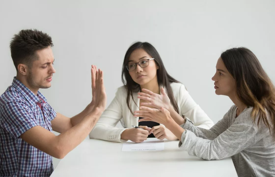 Image of couple arguing in family mediation Cambridgeshire